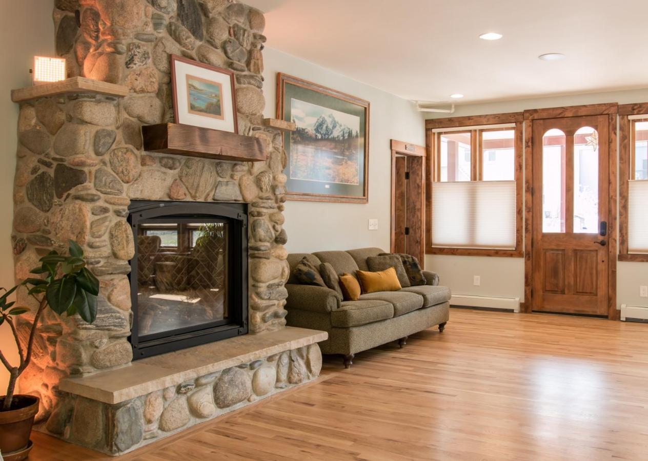 Clear Creek Inn Τζώρτζταουν Εξωτερικό φωτογραφία